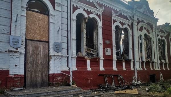Росіяни вночі знищили краєзнавчий музей у Гуляйполі - INFBusiness