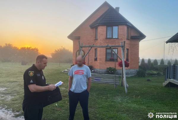 У жителів Рівненщини правоохоронці вилучили зброю, боєприпаси та бурштин - INFBusiness