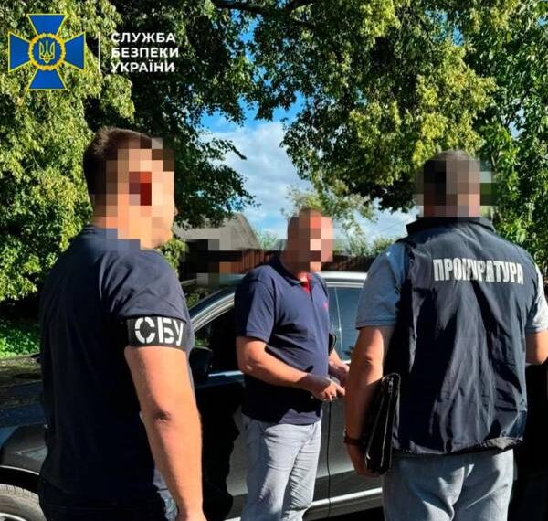 Міського голову однієї з тергромад Рівненщини викрили на корупційній схемі