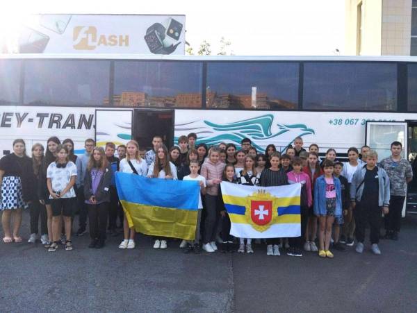 49 дітей з Рівненщини поїхали на оздоровлення та відпочинок - INFBusiness