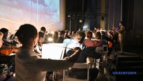 У Львові презентували мультимедійний проєкт «Довженко. Задерацький. Кіно та музика» - INFBusiness