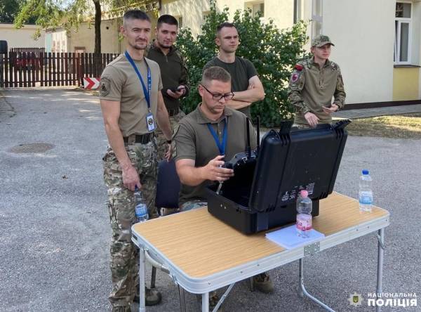 Рівненський вибухотехнік навчатиме своїх колег роботі з безпілотним апаратом - INFBusiness