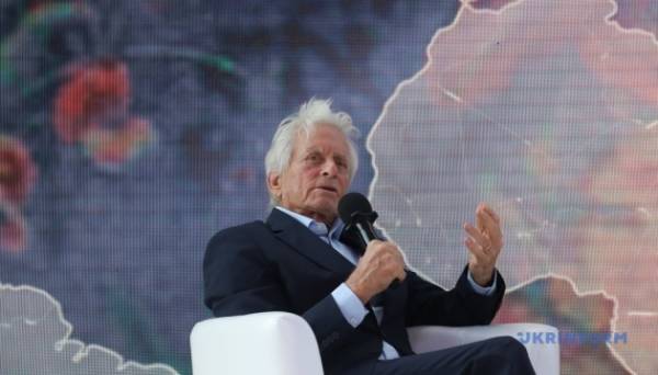 Про мужність українців слід знімати фільми - Майкл Дуглас - INFBusiness