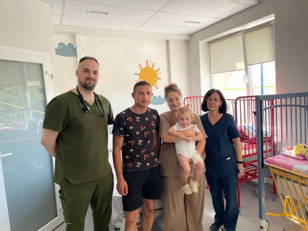 Мало не загинула через вітрянку: медики з Рівного та Львова боролися за життя дівчинки - INFBusiness