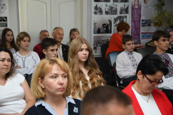На Рівненщині нагородили юних науковців - INFBusiness