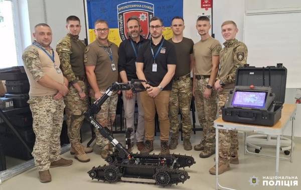 Рівненський вибухотехнік навчатиме своїх колег роботі з безпілотним апаратом - INFBusiness