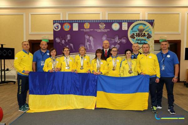 Рівненська команда здобула 14 медалей на чемпіонаті світу з пауерліфтингу та жиму лежачи - INFBusiness