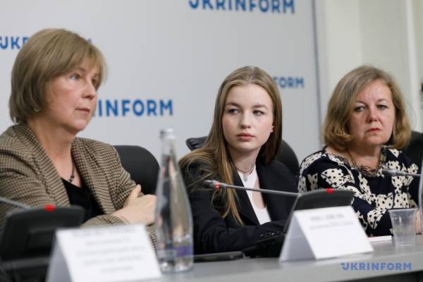 У Києві презентували книгу «Жити попри все. Розповіді жінок про війну, 2014 та 2022» - INFBusiness