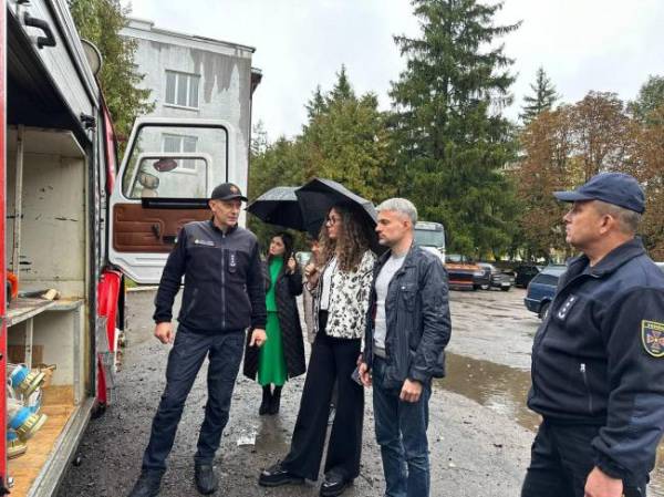 Громади Рівненщини отримали пожежні авто від партнерів зі Швеції - INFBusiness