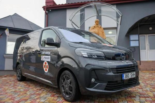 Рятувальники Рівненщини отримали автомобіль від естонських колег - INFBusiness