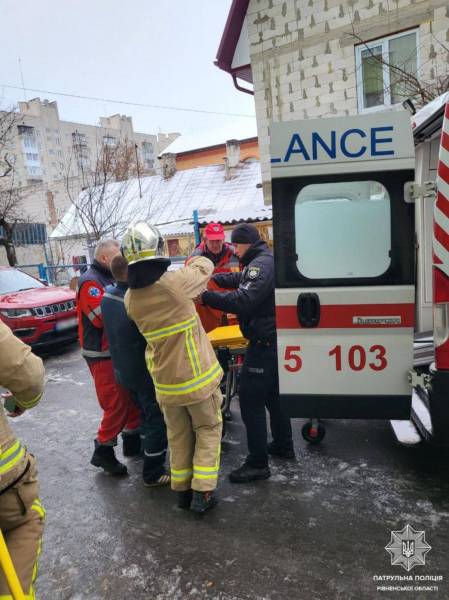 У Рівному екстрені служби допомогли 75-річному чоловіку вибратися з квартири - INFBusiness