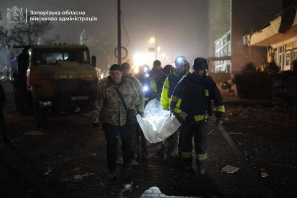 У Запоріжжі внаслідок атаки по середмістю зруйнована приватна клініка: кількість жертв зросла - INFBusiness