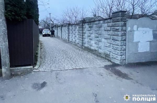 Порушення ПДР, незаконне перевезення бурштину та хабар: поліцейські офіцери Рівненської тергромади викрили 2 зловмисників - INFBusiness