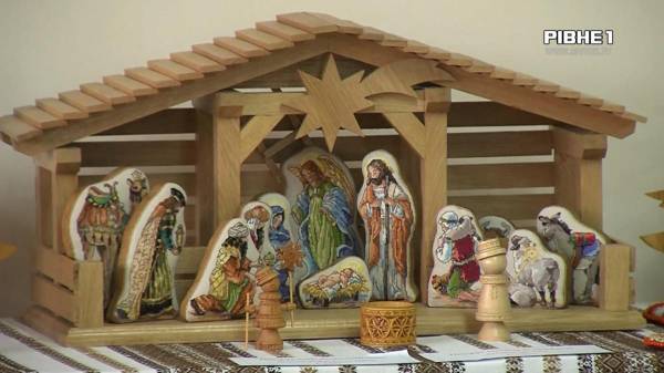 Різьбарство та вишивальництво: подружжя із Рівненщини популяризує українські традиції (ВІДЕО) - INFBusiness