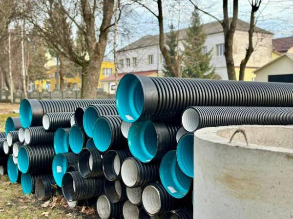 У селищі на півночі Рівненщини ремонтуватимуть систему водовідведення - INFBusiness