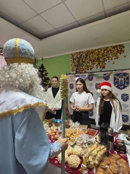 Учні наукового ліцею в Рівному зібрали понад 80 тисяч гривень: що придбають - INFBusiness
