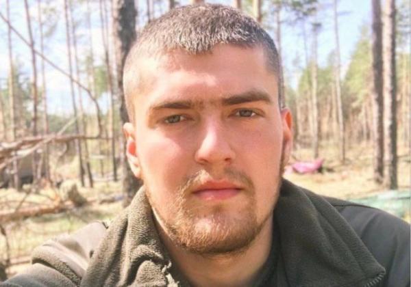Військовий з Рівненщини отримав почесну нагороду від Сирського - INFBusiness