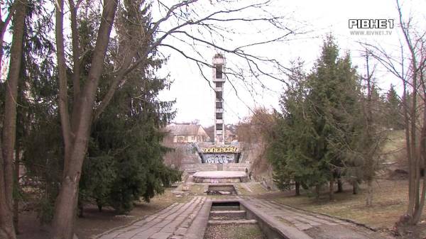 Через місяць парк Грабник у Рівному зміниться: принаймні так обіцяють чиновники (ВІДЕО) - INFBusiness