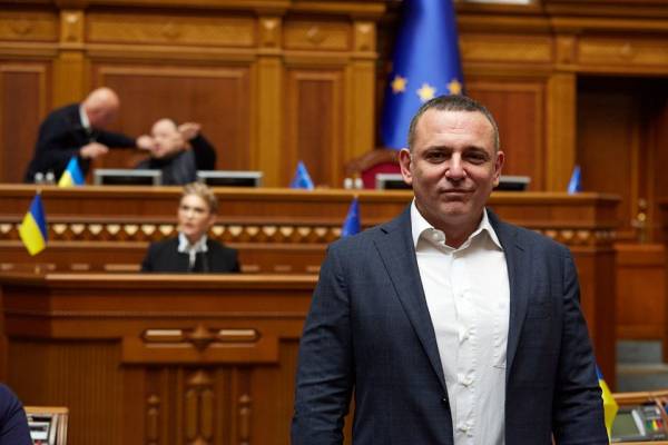 Хроніки "зради": як народні депутати маніпулюють темою мирних перемовин - INFBusiness
