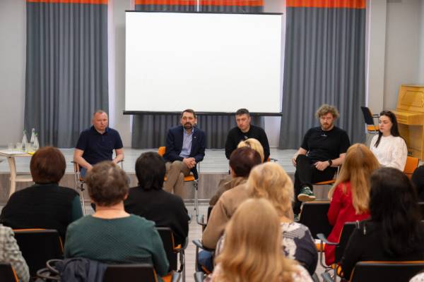 Точицький обговорив з працівниками культури Запорізької області евакуацію культурних цінностей - INFBusiness
