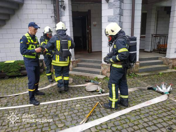 В одному із готелів Рівненського району рятувальники провели пожежно-тактичні навчання - INFBusiness