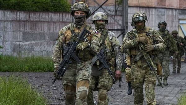 У кращому випадку виживають десять зі ста, – військовий сказав, що змінилось у штурмах росіян - INFBusiness