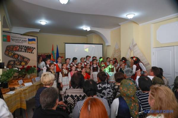 П’ять хлібів єднання: на Одещині 200 років зберігають традицію спільної трапези - INFBusiness