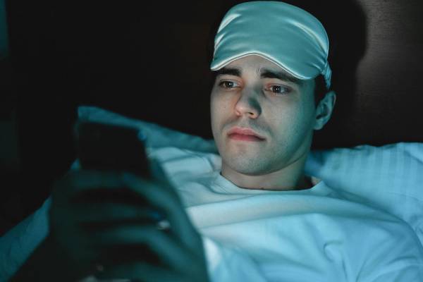 Що таке FOMO, або Як підлітку почати онлайн-детокс? - INFBusiness