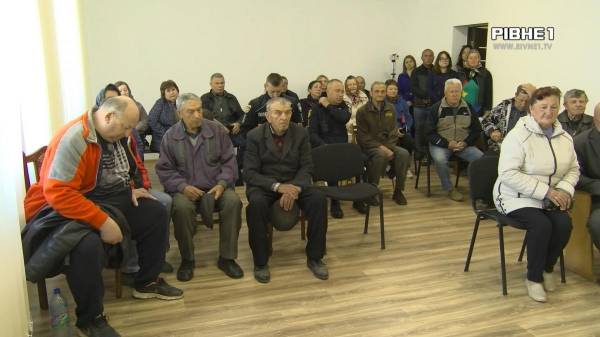 Заборона спалювання сміття та облагородження сміттєзвалища: що турбує жителів села на Дубенщині? (ВІДЕО) - INFBusiness