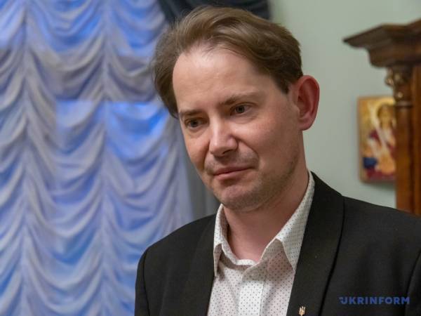 Від початку повномасштабного вторгнення близько 20 виконаців Нацфілармонії виїхали за кордон - INFBusiness