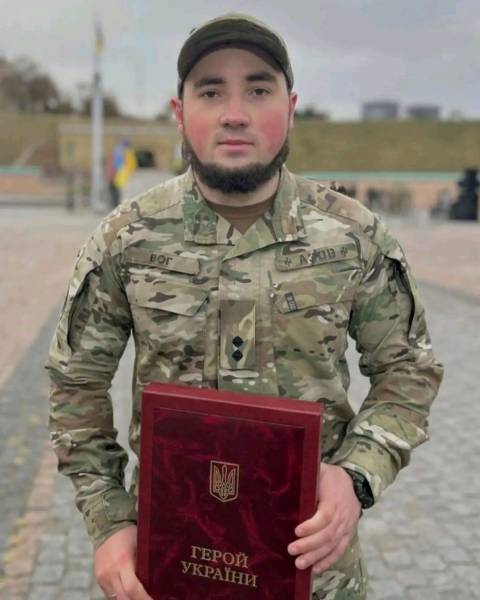 Евакуація з Маріуполя, однолітки-зрадники та квартири "Азову": інтерв'ю з Героєм України Вогом - INFBusiness