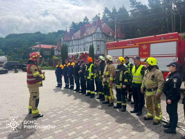 В одному із готелів Рівненського району рятувальники провели пожежно-тактичні навчання - INFBusiness