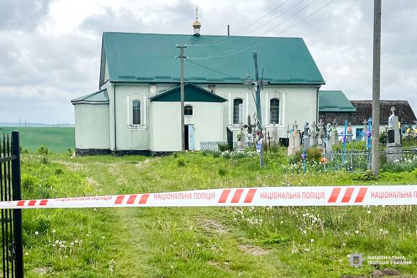 Житель Дубенщини вкрав з церкви хрести, обігрівач і гроші на пожертви - INFBusiness