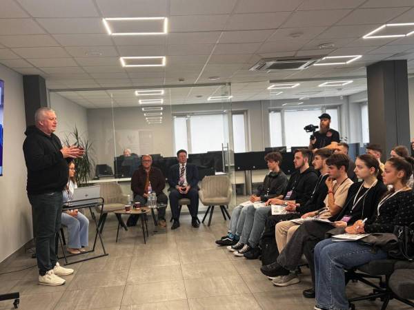 Молодь Рівненщини навчають фінансовій грамотності - INFBusiness