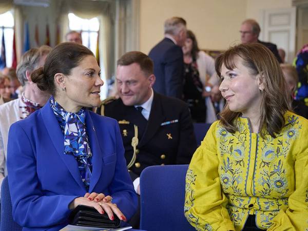 Кронпринцеса Швеції у Стокгольмі взяла участь у заході на підтримку української культури - INFBusiness