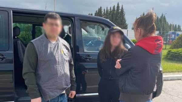 З Німеччини екстрадовано ексначальницю Держгеокадастру Київщини: у чому її підозрюють - INFBusiness