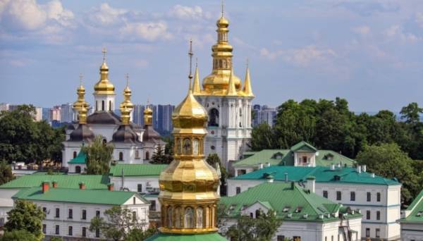 МКСК обговорило з гуманітарним комітетом Ради ситуацію в Києво-Печерській лаврі та Софії Київській - INFBusiness