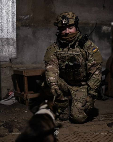 Евакуація з Маріуполя, однолітки-зрадники та квартири "Азову": інтерв'ю з Героєм України Вогом - INFBusiness