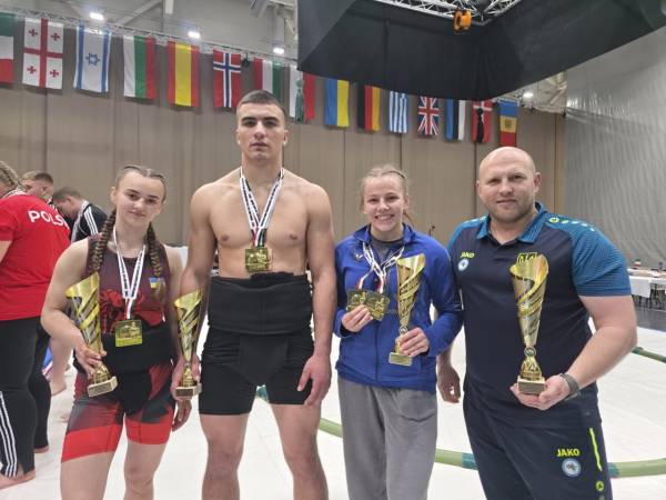 Сумоїсти Рівненщини вибороли 10 медалей на чемпіонаті Європи - INFBusiness