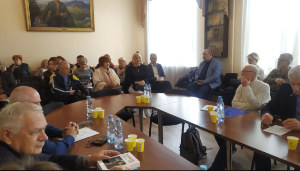 У Києві презентували збірку віршів і прози учасників російсько-української війни - INFBusiness