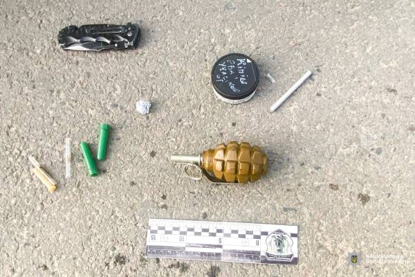 На Рівненщині поліція вилучила гранату та десятки патронів у двох місцевих жителів - INFBusiness