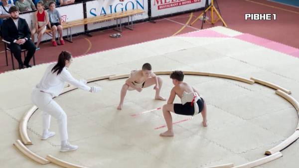На Рівненщині провели Чемпіонат України із боротьби сумо (ВІДЕО) - INFBusiness