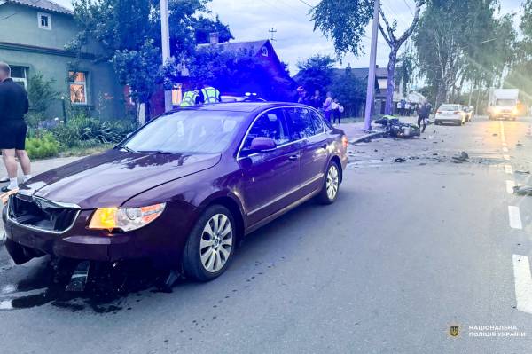 У Рівному автівка зіткнулася з двома мотоциклами: постраждали водії - INFBusiness