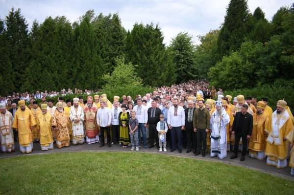 Епіфаній очолив панахиду на Рівненщині під час вшанування Героїв Берестецької битви - INFBusiness