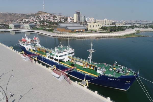 Українські аудіогіди з'явились на танкері-музеї у Баку та у Музеї природної історії в Люксембурзі - INFBusiness