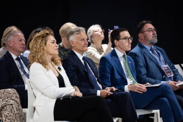 У Варшаві проходить конференція про роль культури у відновленні України - INFBusiness
