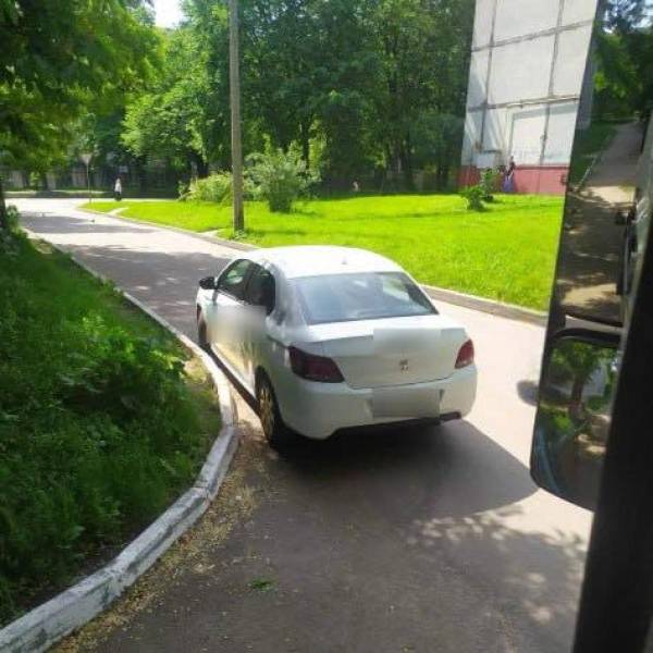 Комунальники просять рівнян: не блокуйте дорогу сміттєвозам і спецслужбам - INFBusiness