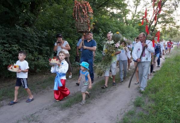 Свято Івана Купала на Луганщині: Кожен мав очиститись вогнем, водою і рослинами - INFBusiness