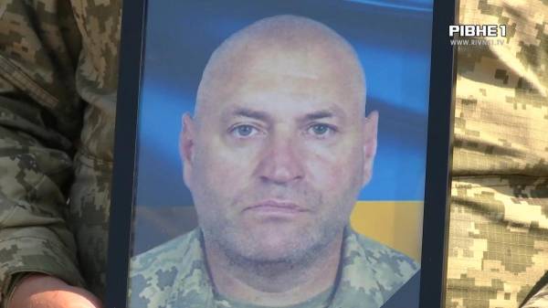"Він був справжнім патріотом": Рівне віддало останню шану Сергію Козачуку (ВІДЕО) - INFBusiness