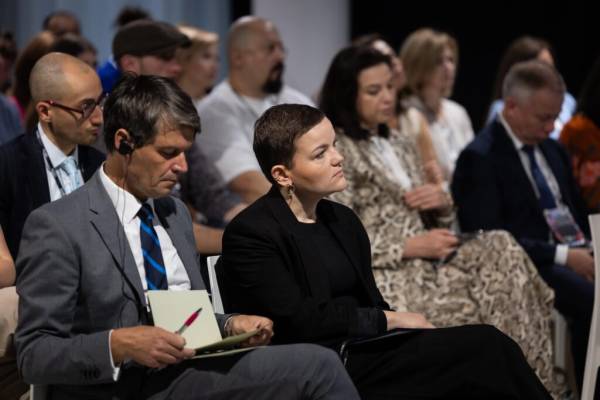 У Варшаві проходить конференція про роль культури у відновленні України - INFBusiness